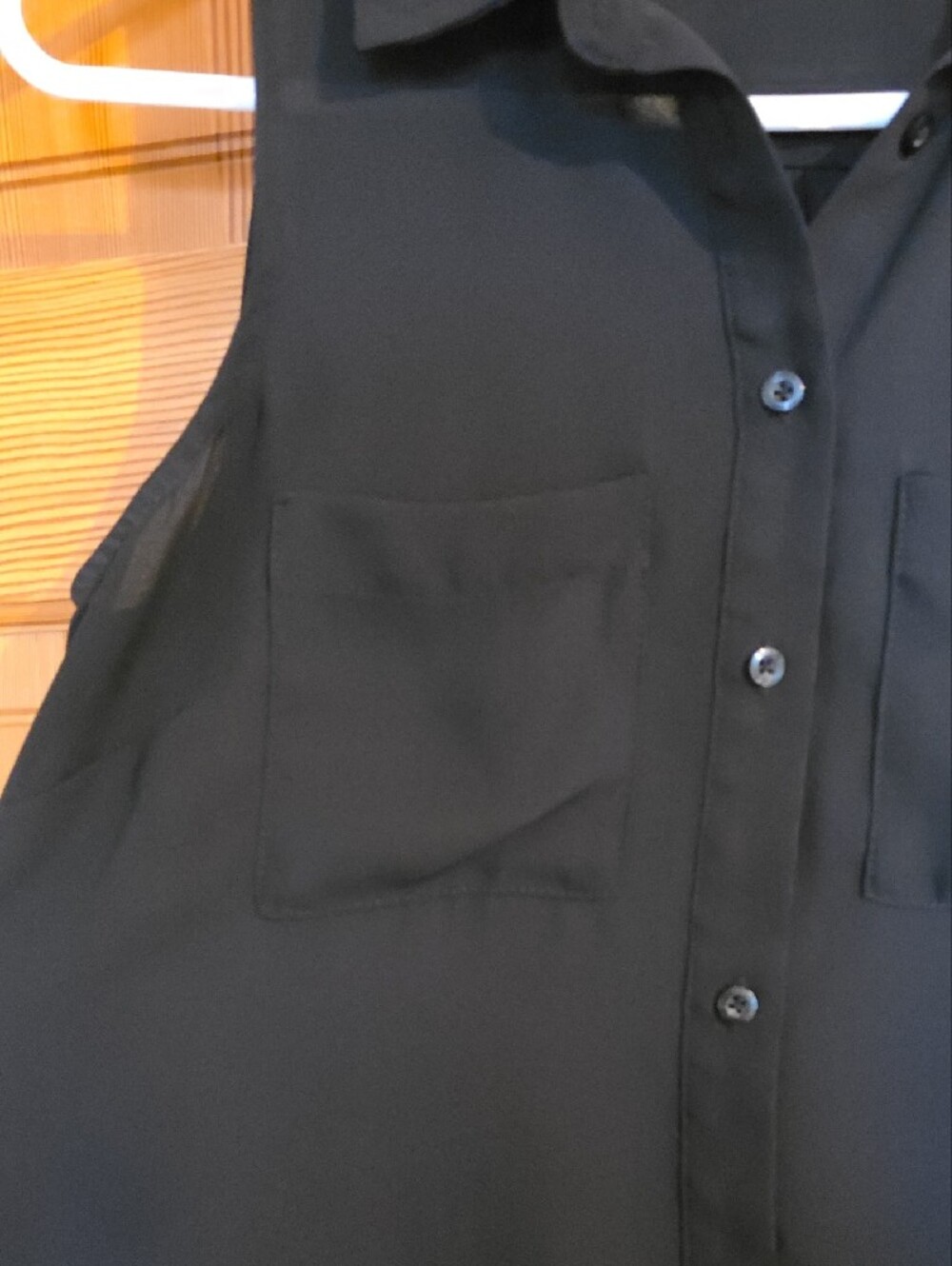 Apt. 9 Black Sleeveless Button-Down top - Picture 3 of 4